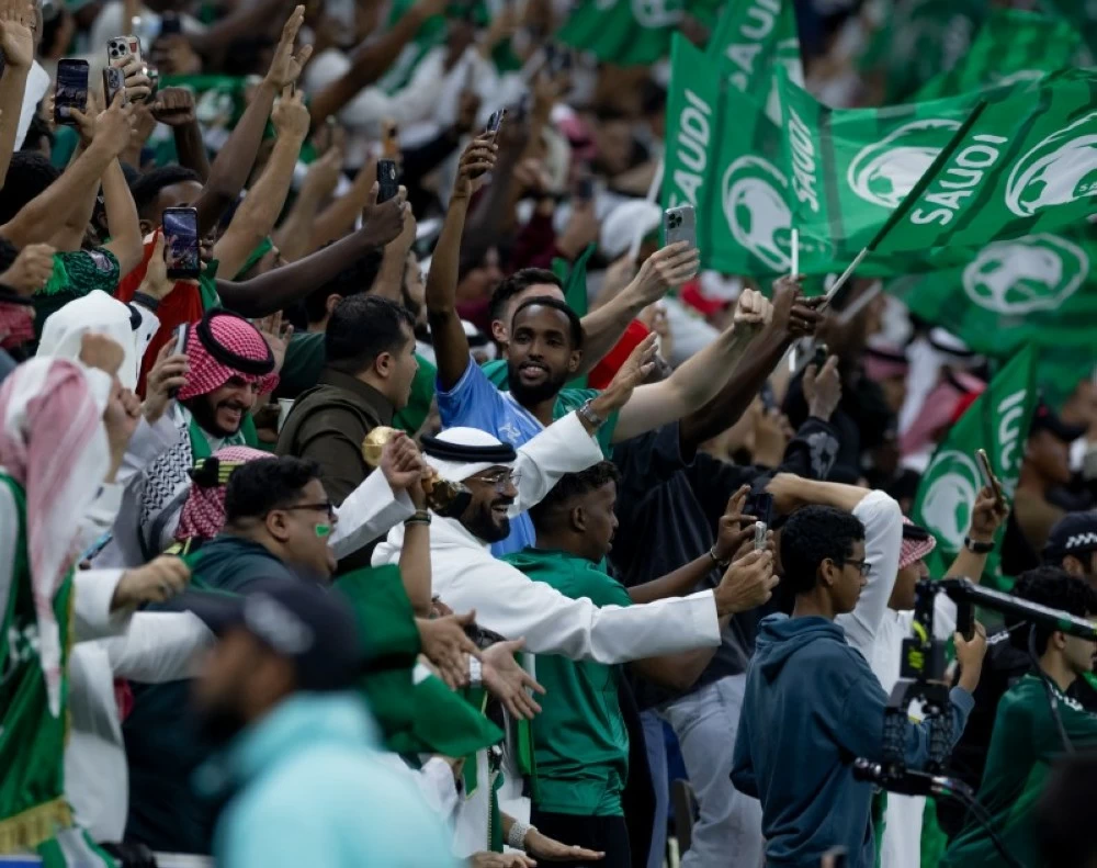 مغردون: «الفلسطيني» قدَّم مباراة كبيرة.. والأخضر تأهل بشق الأنفس