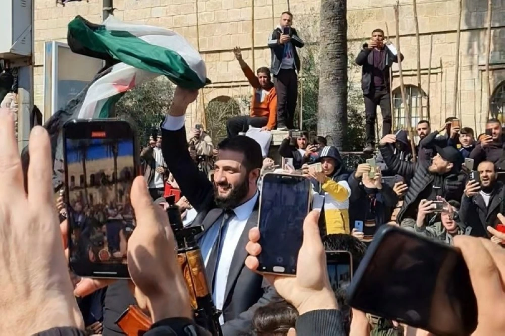 الشرع في زيارة سابقة للساحل السوري