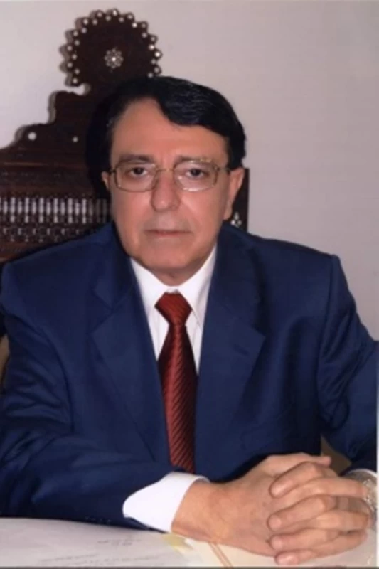 رياض نعسان آغا