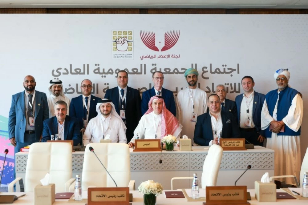 العواد رئيساً للاتحاد العربي للصحافة الرياضية. للاطلاع على التفاصيل 