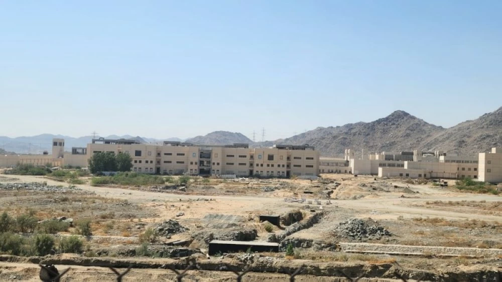 المباني الجامعية في العابدية متوقفة دون أن يتم التسريع في تنفيذها.