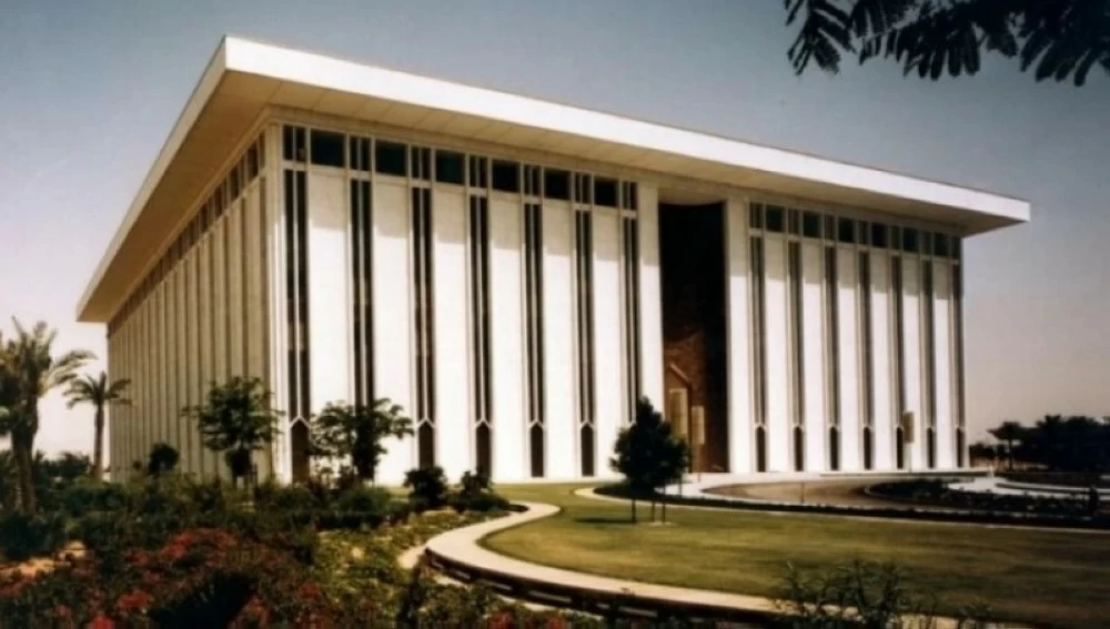 عاجل | «ساما» يضيف خدمة المقاصة الإلكترونية للشيكات بموقعه الإلكتروني. للاطلاع على 