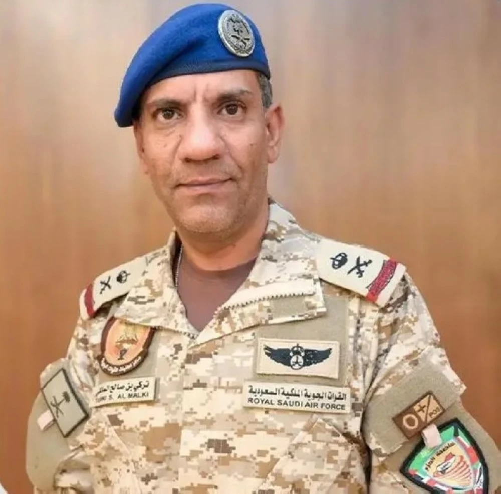 عاجل | «تحالف دعم الشرعية في اليمن»: التحركات العسكرية المخالفة لجهود خفض التصعيد سيتم التعامل معها بهدف حماية المدنيين. على قوات الانتقالي الاستجابة والخروج من المعسكرات وتسليمها لـ درع الوطن. للاطلاع على 