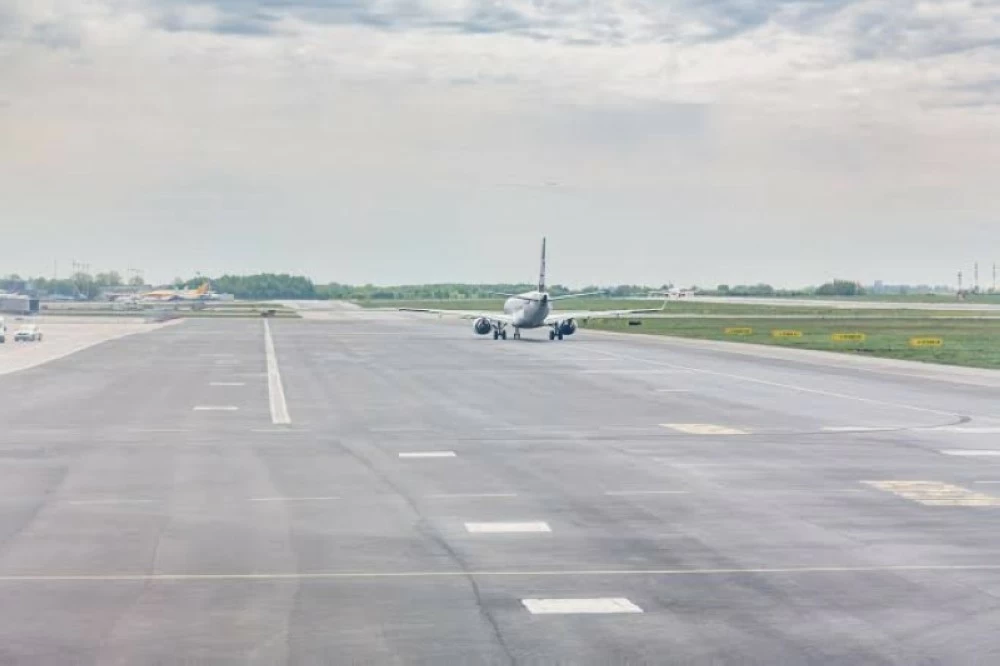 بولندا تعيد فتح مطاري ريزشوف ولوبلين بعد إغلاق مؤقت