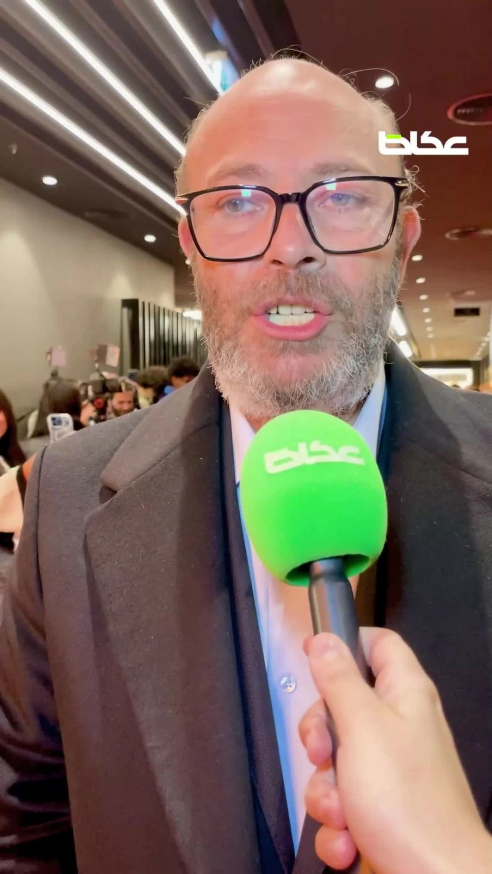 المخرج المصري عادل أديب لـ«عكاظ»: لست من أنصار الأجزاء الثانية إلا بشروط ودخول ابنتي الفن حملها ضغوطًا