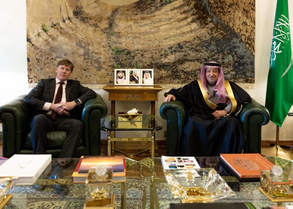 نائب وزير الخارجية يستقبل بالرياض اليوم، رئيس المكتب البريطاني لشؤون السودان الممثل الخاص للمملكة المتحدة في السودان.