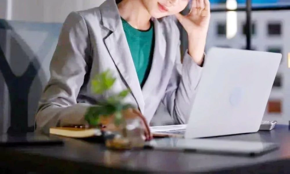 نوبات العمل الليلي ترفع خطر سرطان الثدي العدواني. للاطلاع على 