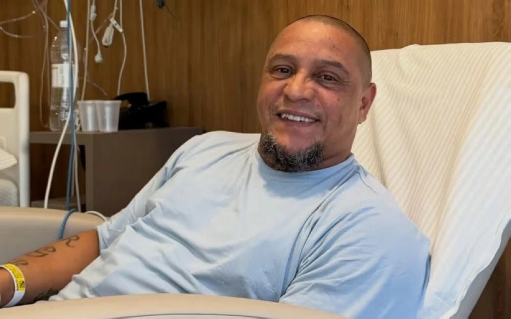 «جراحة وقائية».. كارلوس ينفي إصابته بأزمة قلبية. 