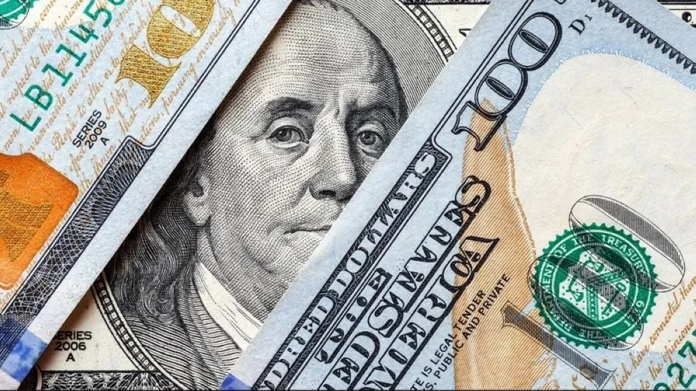 8% تراجع مؤشر بلومبيرغ للدولار (متداولة)