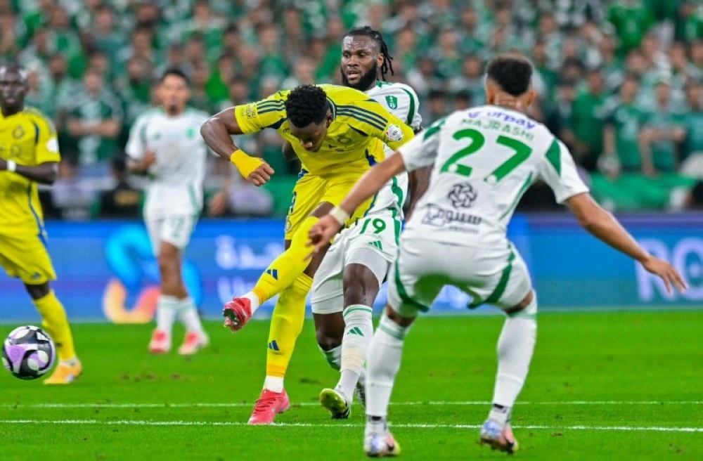 هل يهز الأهلي صدارة النصر