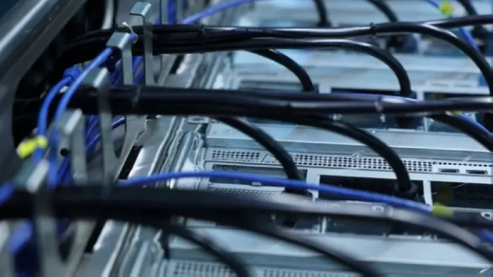 علماء يبتكرون نظاماً يتيح نقل البيانات في الهواء الطلق