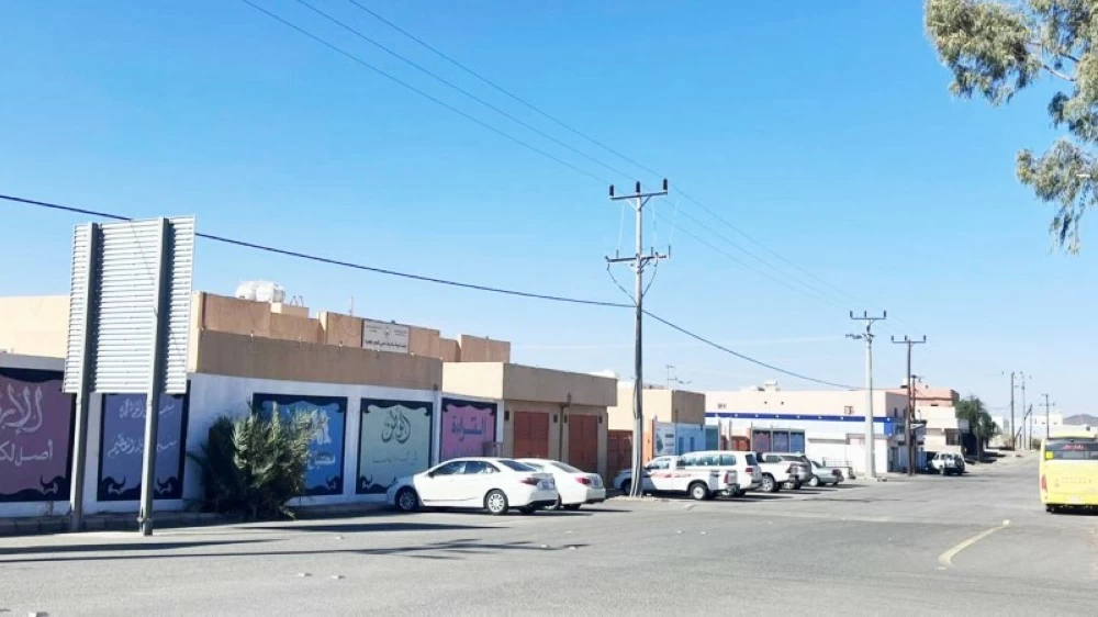 
المعلمون ينتظرون الحلول. (عكاظ) 