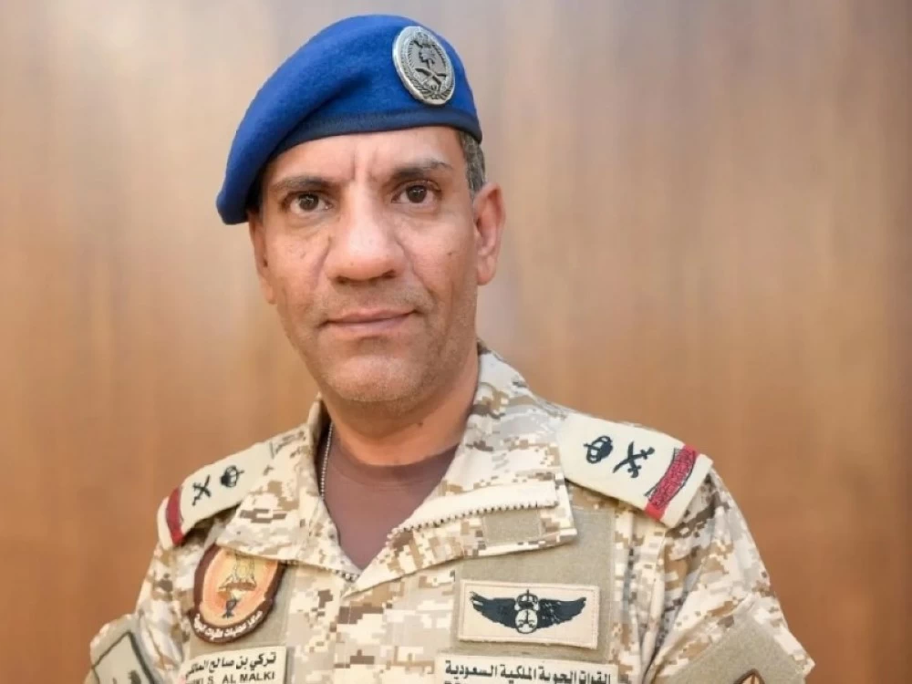 عاجل | التحالف يكشف كواليس هروب عيدروس الزبيدي.. ويعلن ضربات استباقية فجرًا. للاطلاع على 