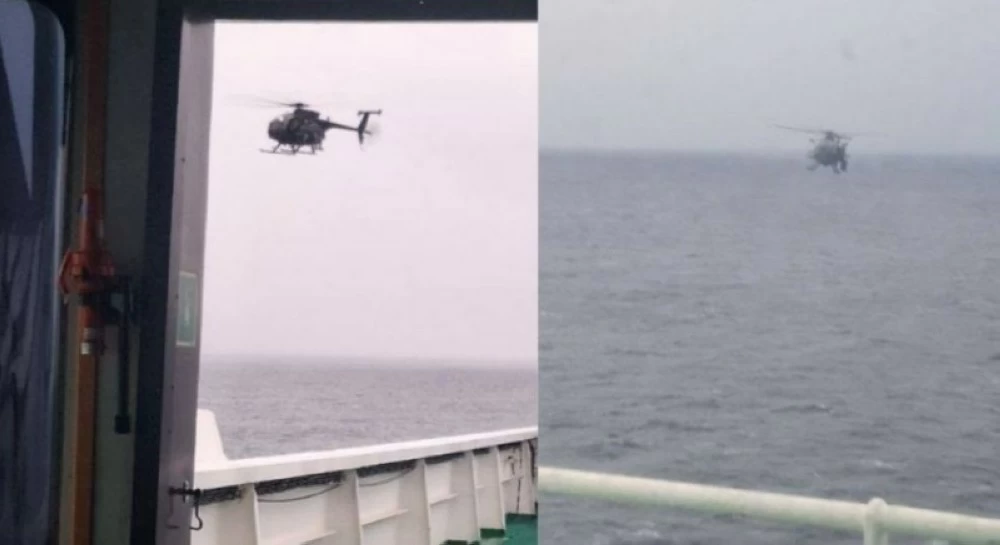 إنزال أمريكي على ناقلة روسية يشعل التوتر في الأطلسي. للاطلاع على 