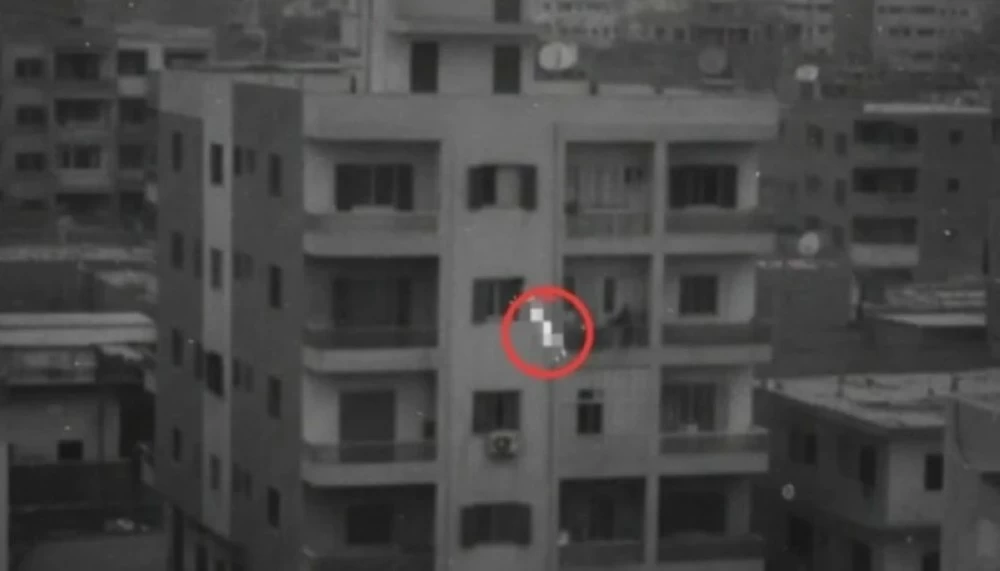 عاجل | هرباً من مشادة عائلية.. مصرية تقفز من الطابق الثالث بعد التسوق بـ30 ألفاً. للاطلاع على 