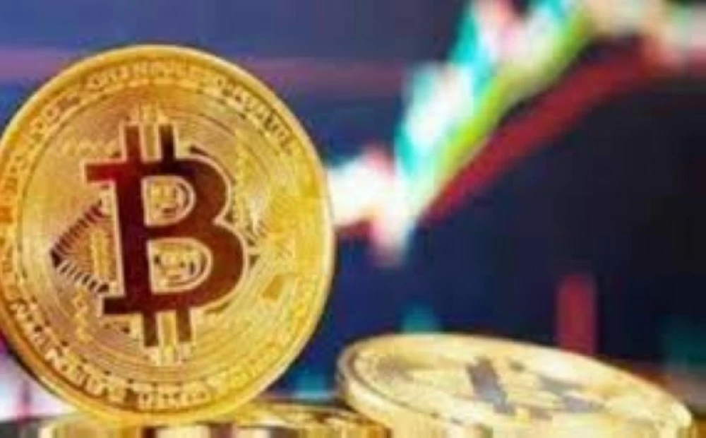 «بيتكوين» بدأت موجة تعافٍ مع بداية العام الجديد، لكنها توقفت عند ذروة تقل عن 94,800 دولار.