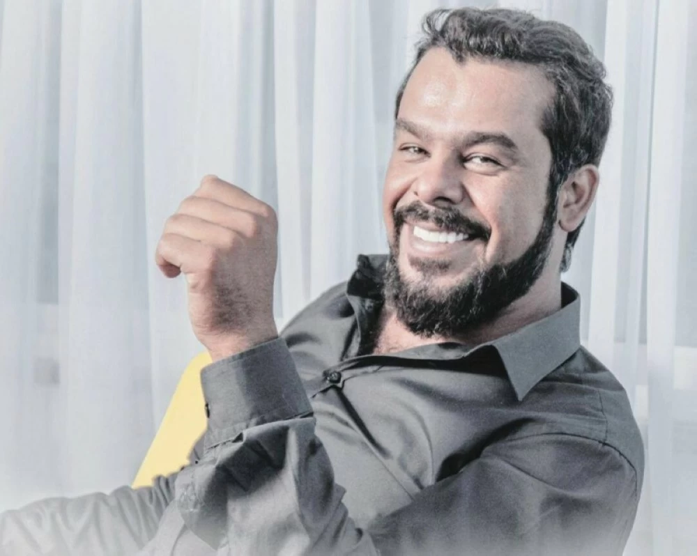  الفنان الأردني منذر رياحنة.