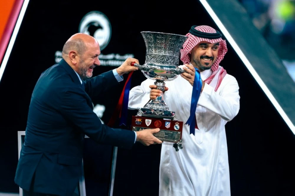 مدرب برشلونة: الروح خلف التتويج. للاطلاع على التفاصيل 