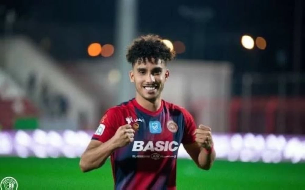 ضاري العنزي يقترب من القادسية.. والأهلي يترقب