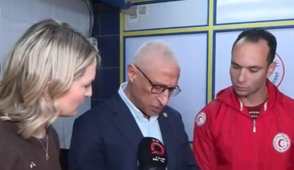 وزيرة الخارجية والتجارة والدفاع في جمهورية أيرلندا هيلين ماكنتي.