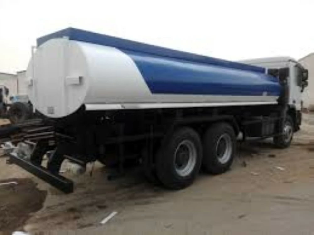 عاجل | الغبار يكشف التجاوزات.. حملة رقابية على صهاريج المياه وتطبيق 7 مخالفات رئيسية. للاطلاع على 