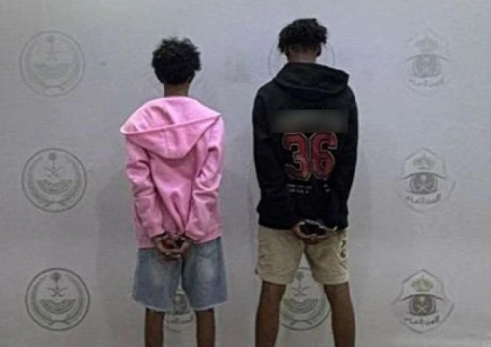 عاجل | الأمن يوقف مُسيئاً للذات الإلهية وموثّق الواقعة في جدة. للاطلاع على 