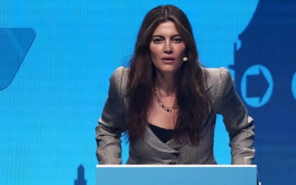 مرشحة مصرية لعمدة لندن تهاجم المنقبات. للاطلاع على 