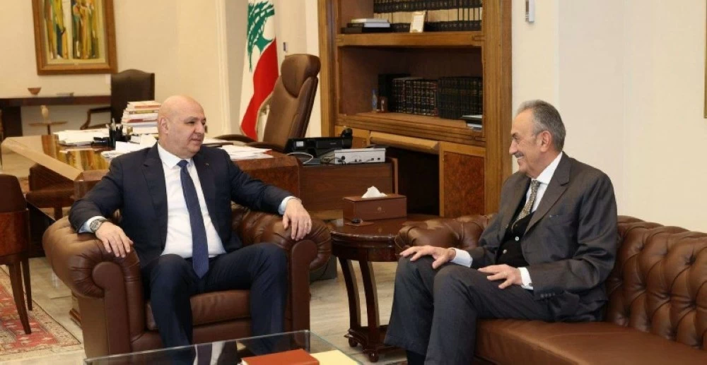 الرئيس عون يلتقي رئيس الوفد اللبناني المفاوض سيمون كرم لبحث تحضيرات عقد اجتماع «لجنة الميكانيزم».