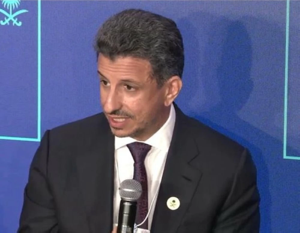 الخطيب : نعمل على إضافة 250 ألف غرفة فندقية خلال 5 سنوات. للاطلاع على 