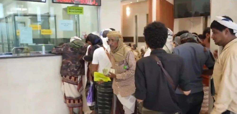 عاجل | بدعم سعودي.. صرف مرتبات العسكريين اليمنيين. للاطلاع على 