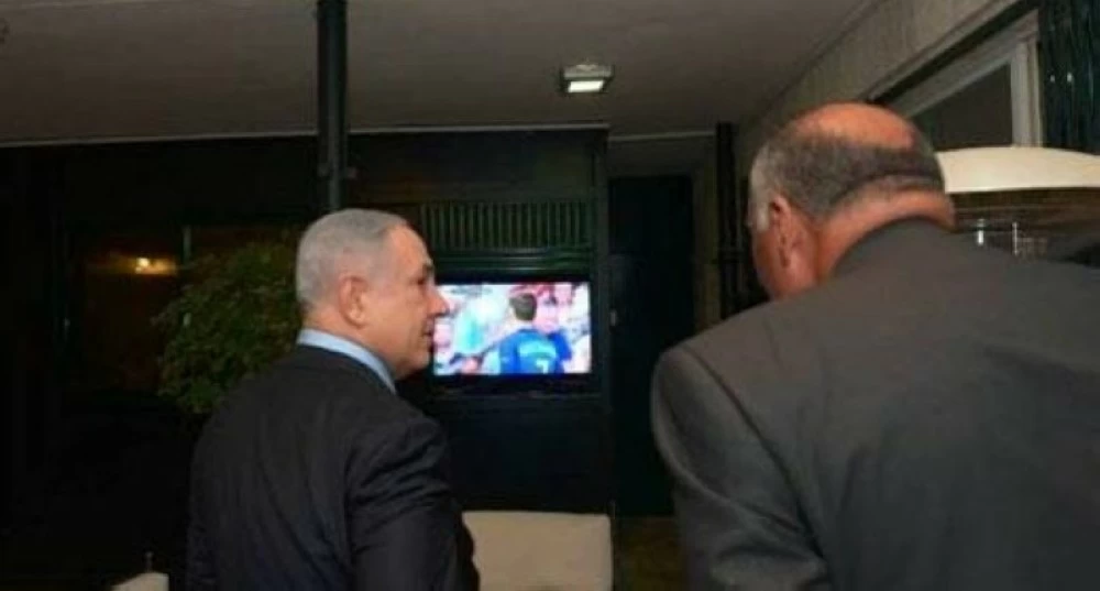 وزير خارجية مصر السابق يكشف لقاء نتنياهو في منزله.. هل شاهدا نهائي «يورو» 2016 معاً؟. للاطلاع على 