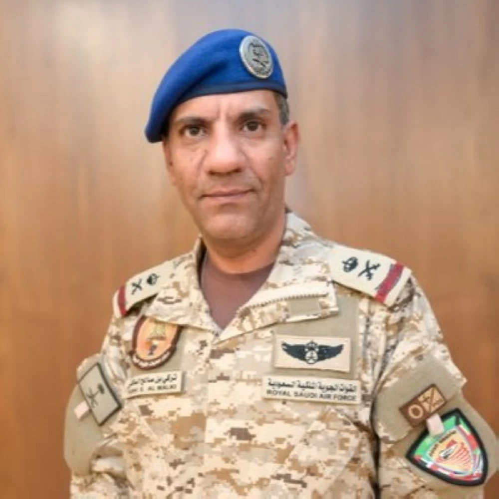 عاجل | «التحالف»: سنضرب بيد من حديد محاولات استهداف عدن وتقويض وحدة الصف. للاطلاع على 