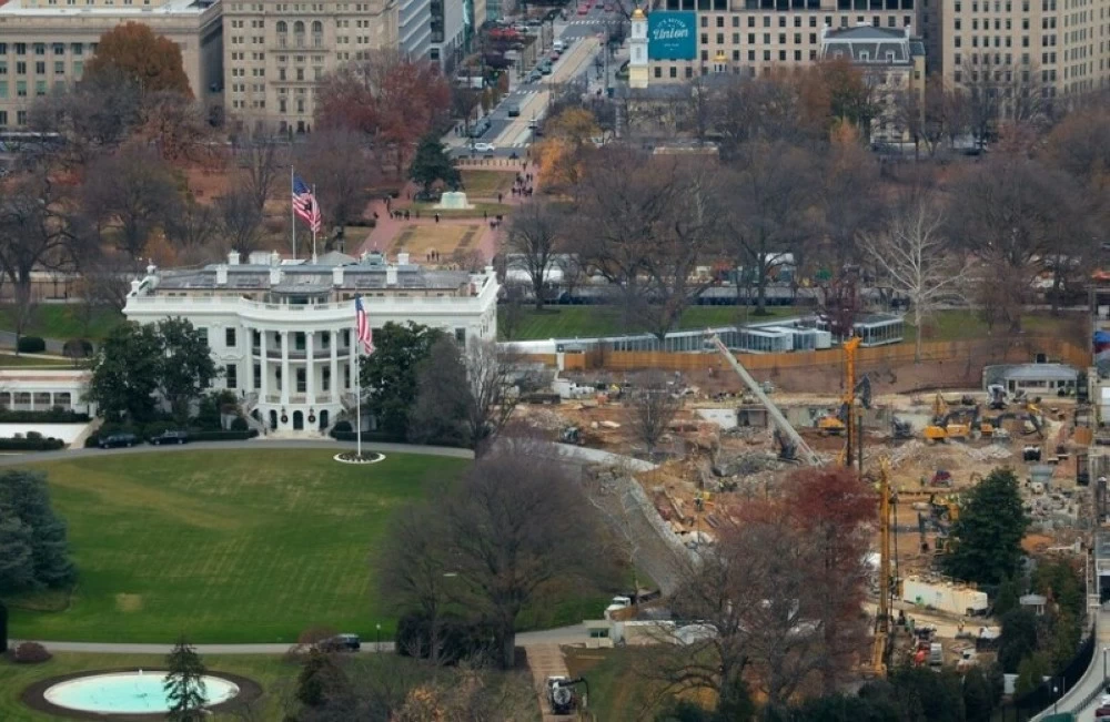 قاضٍ أمريكي يثير الشكوك حول أكبر تجديد في تاريخ البيت الأبيض.. هل يتوقف مشروع ترمب؟