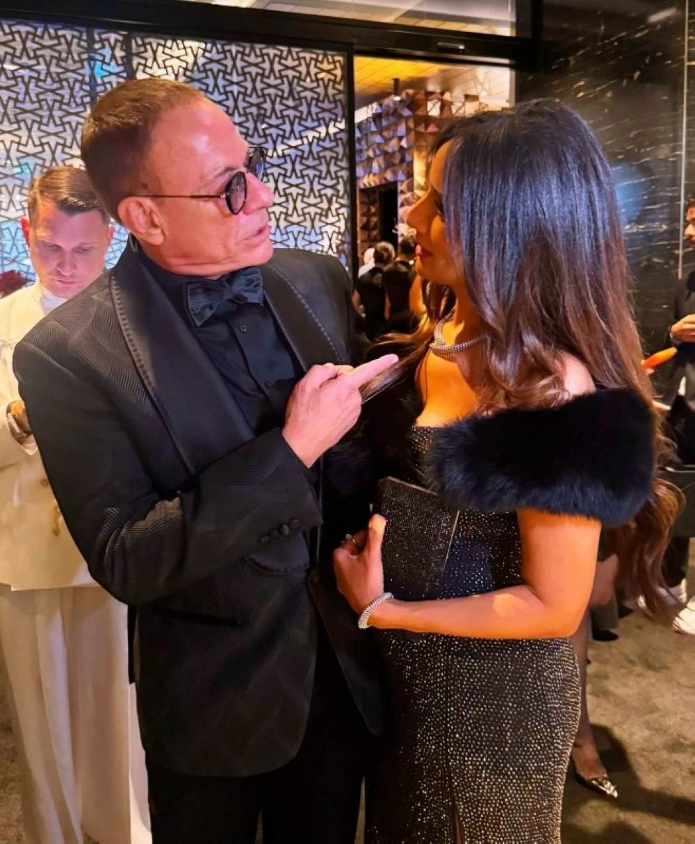 موقف طريف بين زينة وفان دام يثير تفاعل الجمهور