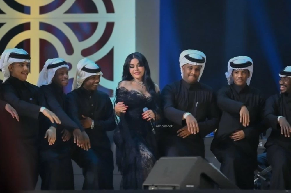 هيفاء وهبي تشعل موسم الرياض بـ«السامري» و«الرزفة»