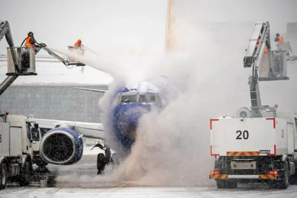 عاجل | عاصفة تاريخية تلغي آلاف الرحلات وتقطع الكهرباء عن مئات الآلاف في أمريكا. للاطلاع على 