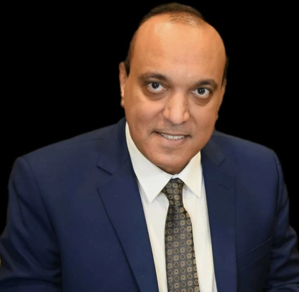 الدكتور أحمد رمضان.