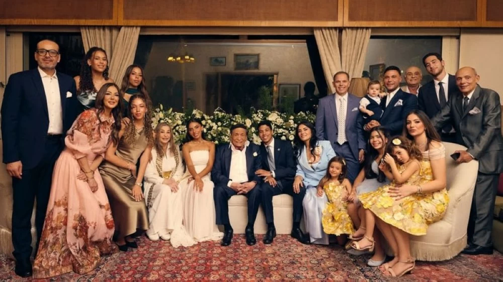 عاجل | ما حقيقة نقل الزعيم عادل إمام إلى المستشفى؟. للاطلاع على 