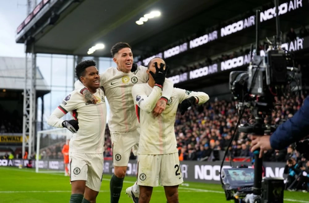 لندن تبتسم للضيوف في ليلة تألق «البلوز»