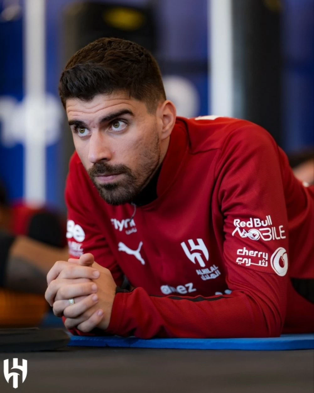 الهلال يستعيد نيفيز قبل موقعة القادسية. : عادل الماس. للاطلاع على التفاصيل 