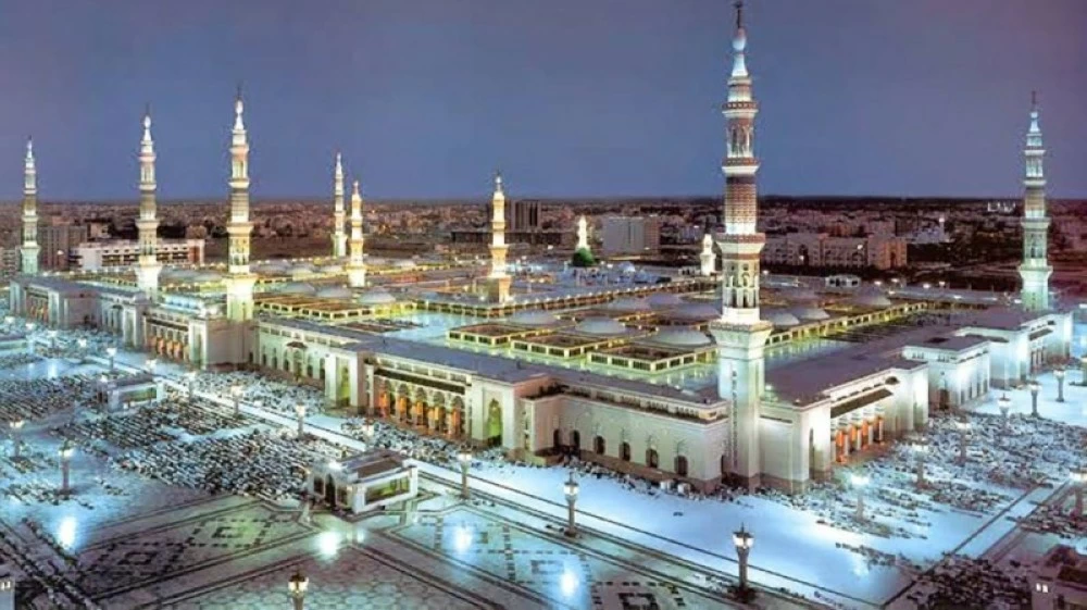 عاجل قيام المسجد النبوي في رمضان: 7 أئمة يتناوبون طيلة 20 يوماً و5 للعشر الأواخر و4 للتهجد. أحمد الزهراني azahraniz. للاطلاع على 