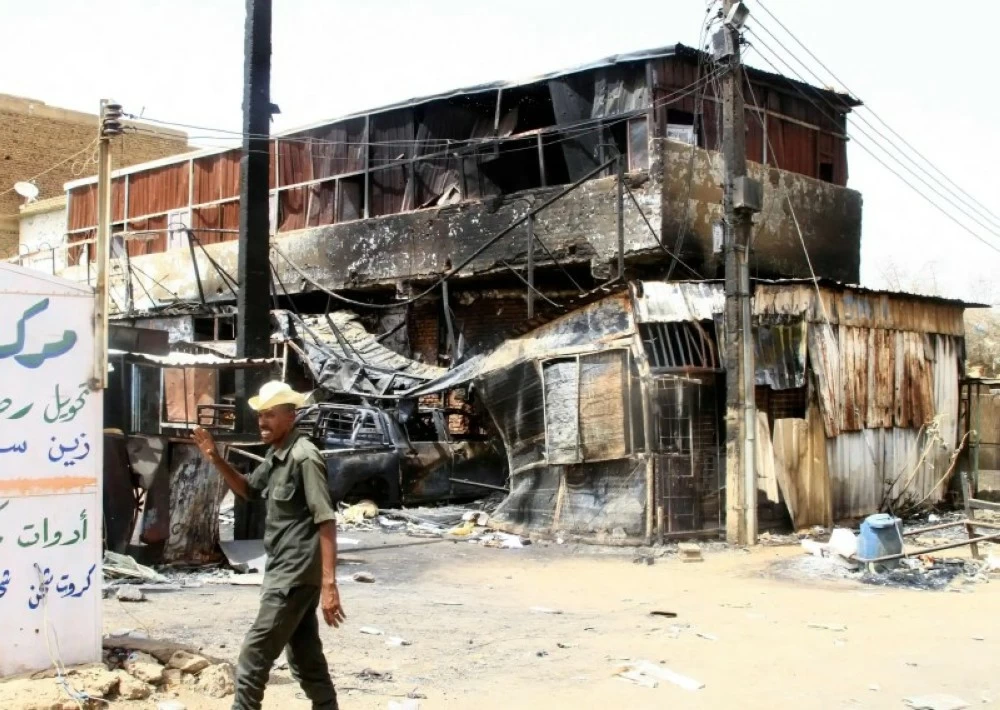 عاجل | بريطانيا تعاقب 6 من قيادات وداعمي «الدعم السريع». للاطلاع على 