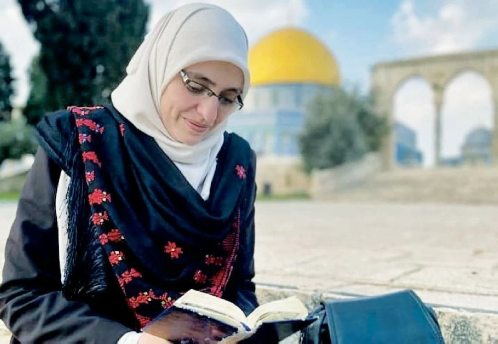 المعلمة المرابطة المقدسية هنادي الحلواني.