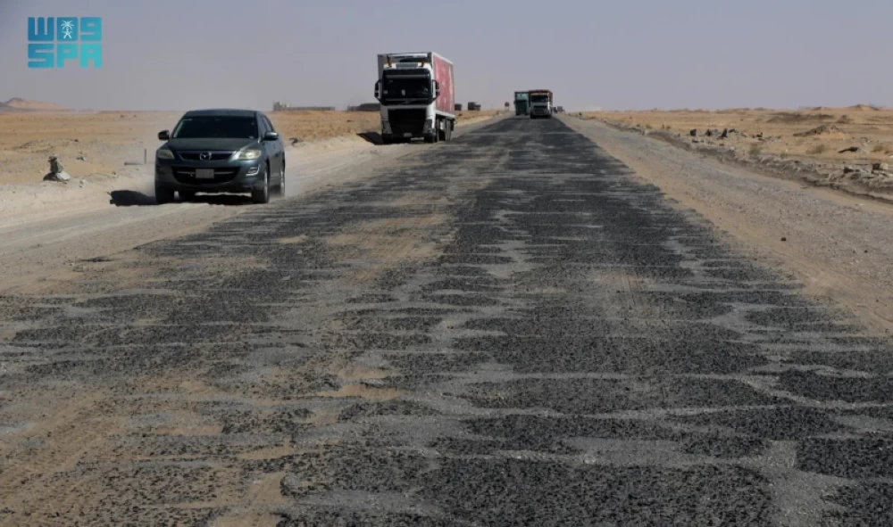 اعادة تاهيل وتوسعة الطريق المحوري في مارب