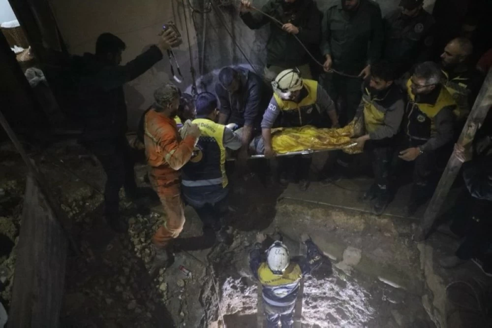 بحثاً عن الآثار.. حفرة تبتلع 4 شبان في اللاذقية