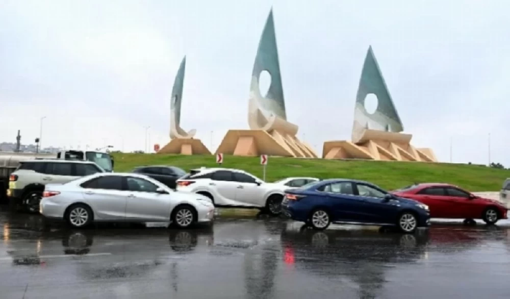 عاجل | «الأرصاد»: أمواج مرتفعة في سواحل الشرقية.. وغبار في 3 مناطق حتى السابعة. للاطلاع على 