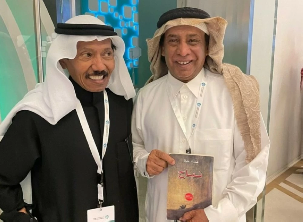 فيما يصل جثمانه إلى المملكة فجراً.. خال يروي السبب الخفي لوفاة عبدالله القبيع. للاطلاع على 