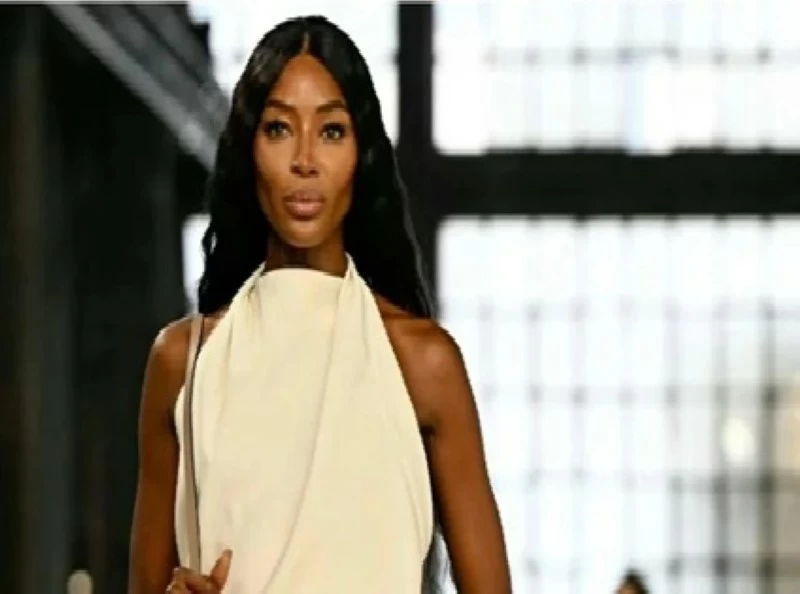 بعد ظهور اسمها في ملفات إبستين.. ناعومي كامبل تكسر صمتها