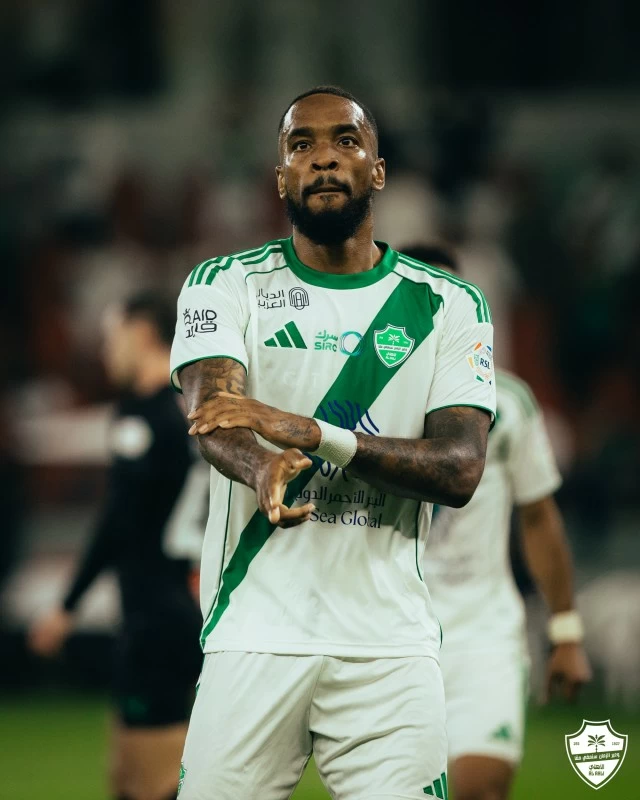 الأهلي يكرس عادته في يوم التأسيس.. برباعية