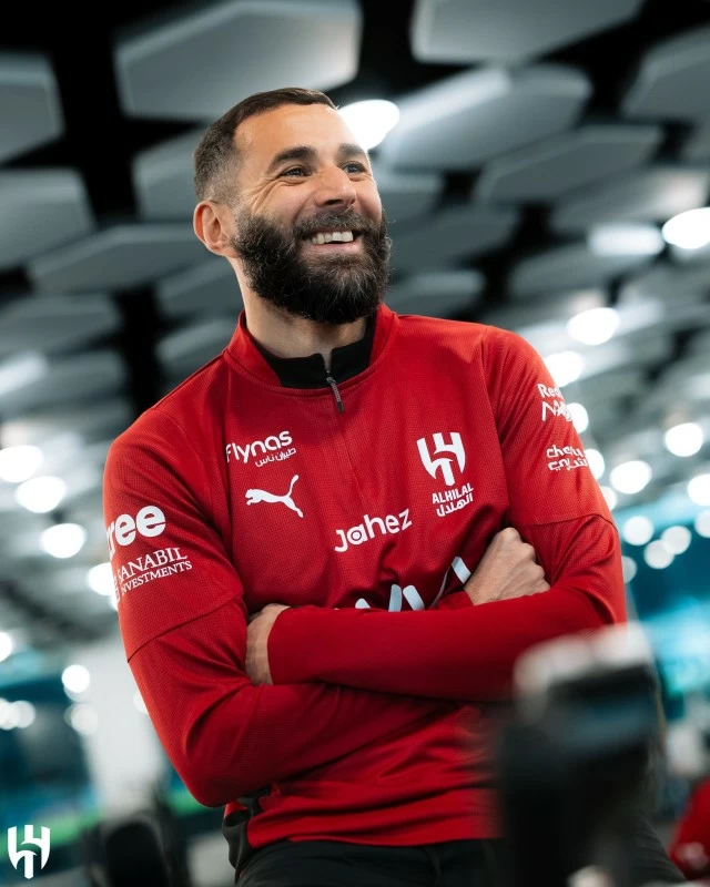 كريم بنزيما.. عقدة البداية في الكلاسيكو